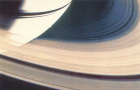 Foto degli anelli di Saturno da Voyager