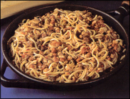 Ricette Primi Pasta - Spaghetti alla chitarra al rag