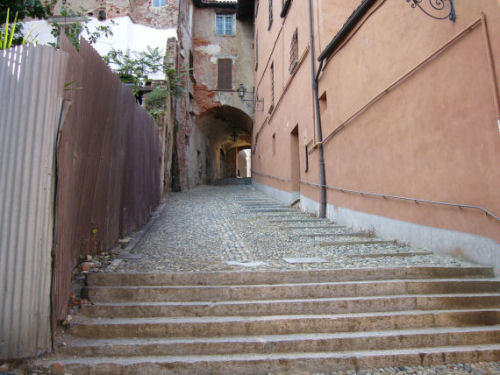 scalinata salita Saluzzo