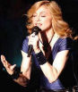 Madonna mentre canta