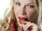 Scarica lo sfondo Donne Fragola