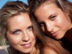 Scarica lo sfondo Due Donne