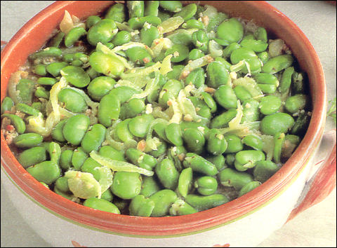 Ricette Contorni - Fave con cipolle